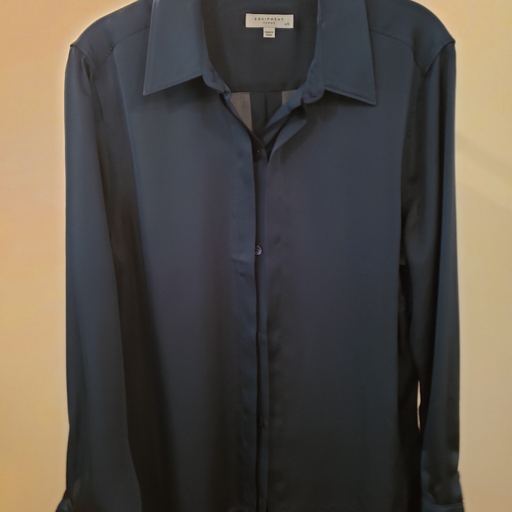 Equipment Shirt size L.. blueish/green color